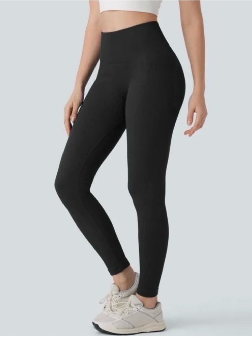Halara Seamless Flow High Waisted Tummy Control 7/8 Leggings Black